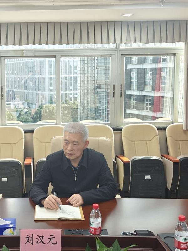 深圳市退役军人事务局移交安置和军休处处长刘汉元