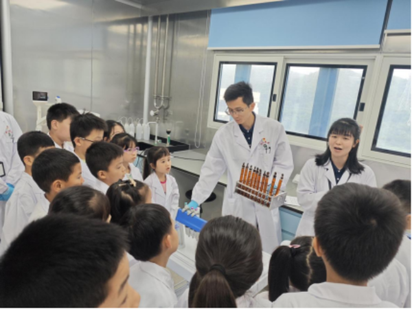 实验室开放日活动